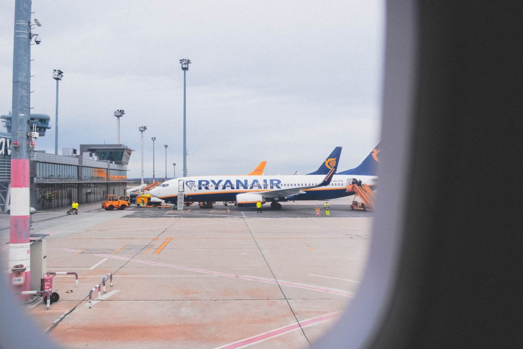 <strong>Europarlamentarci traže od aviokompanija prestanak naplaćivanja ​​ručne prtljage</strong>